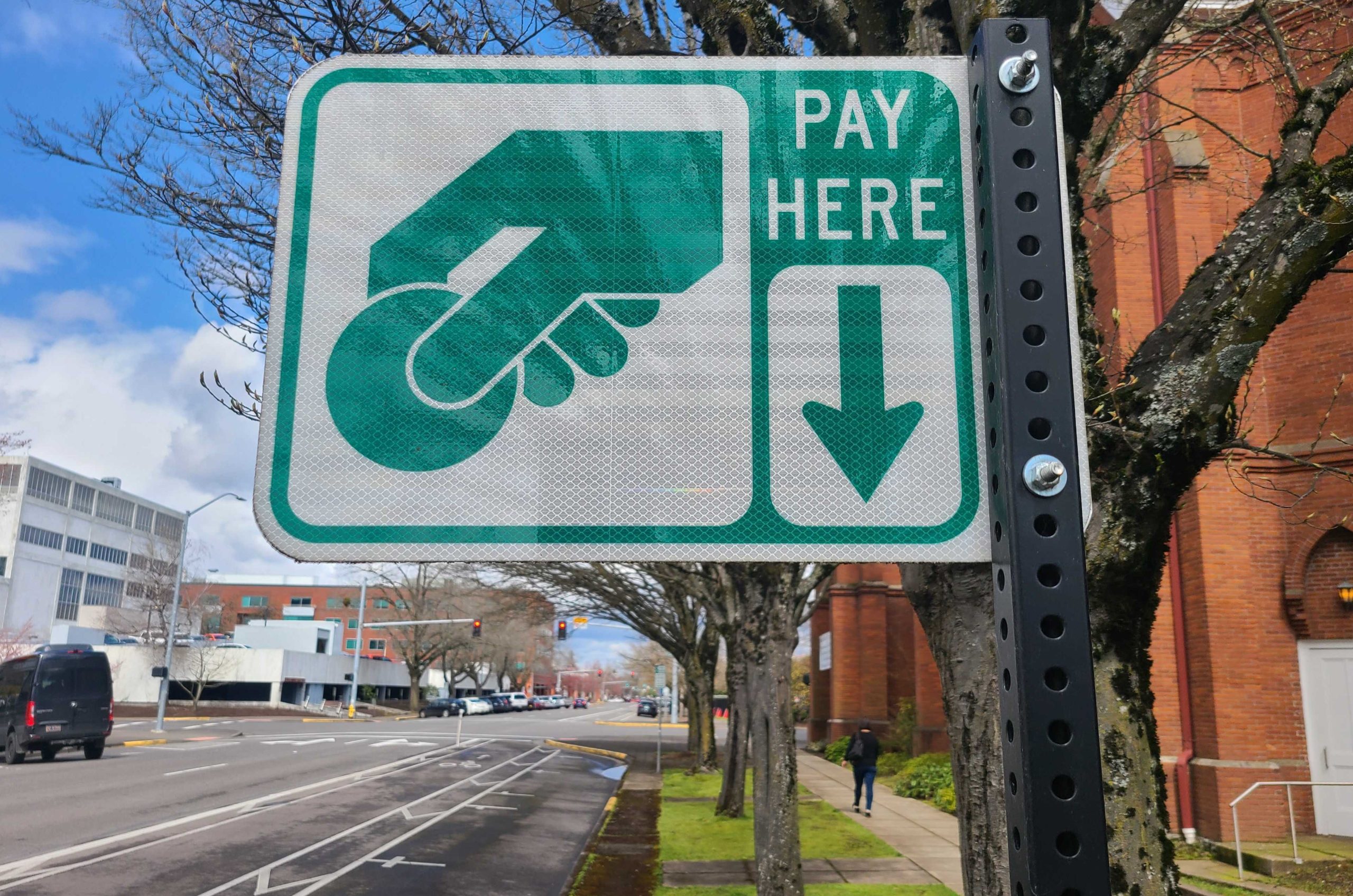 Score Big: Your Guide To Free Street Parking In Downtown Louisville
