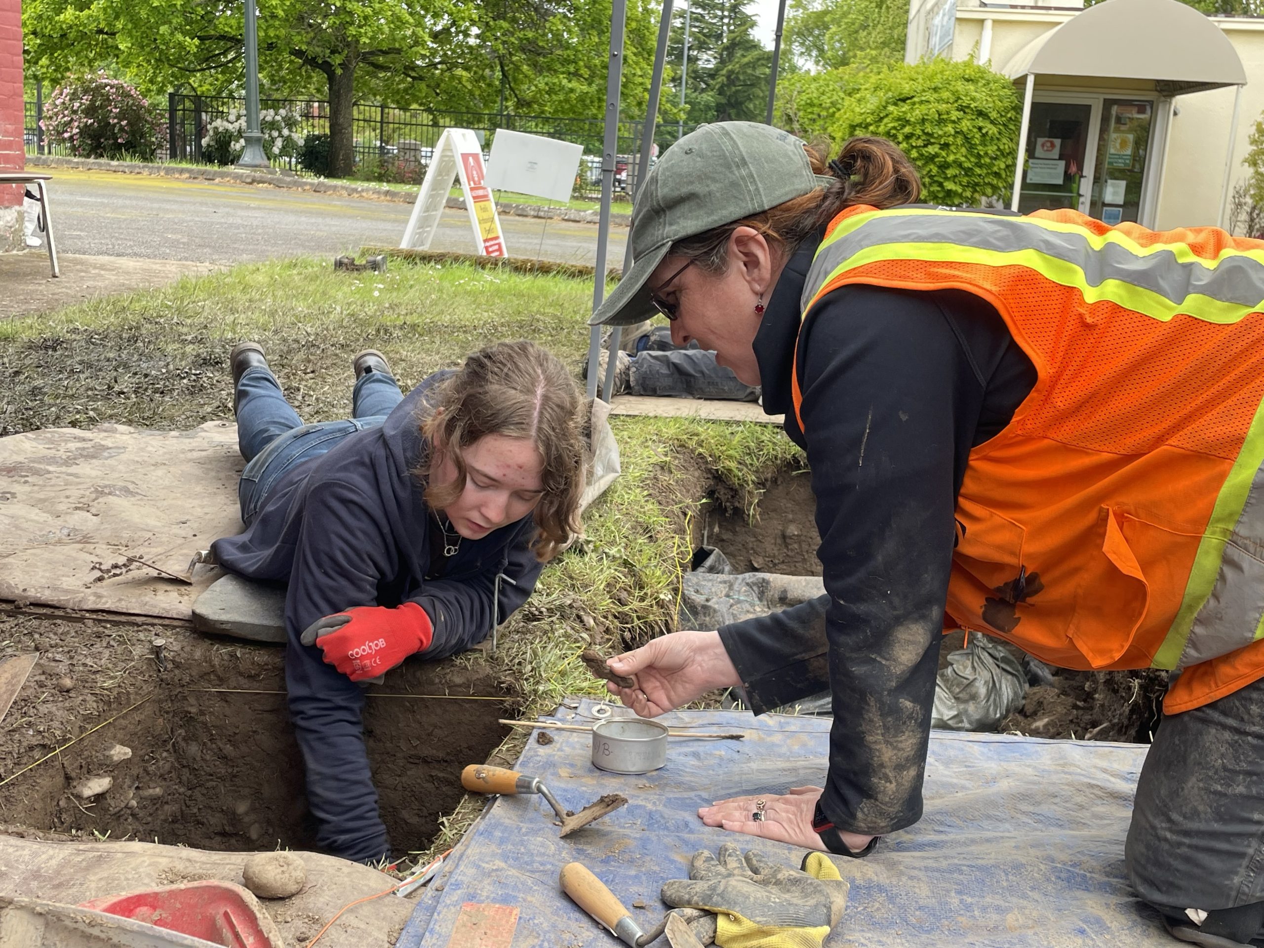 Salem archaeologists dig up 1840s ceramics as search for Methodist parsonage continues